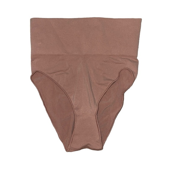 Skims BNWOT Sculpt Mid Waist Briefs in Clay tan women’s size L/XL - Picture 1 of 7